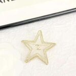 Chanel Women Brooch in Metal Resin and Diamantés - Image 4