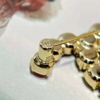 Chanel Women Brooch in Metal and Diamantés (1)