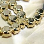 Chanel Women Brooch in Metal and Diamantés - immagine 8