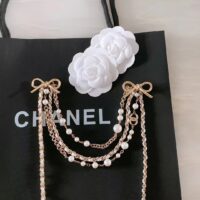 Chanel Women CC Chain Belt Gold Metal Resin Glass Pearls Strass White Calfskin Leather (5)