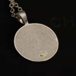 Chanel Women Pendant Necklace in Metal-Black and Pink - Imagen 7