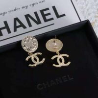 Chanel Women Pendant in Metal Gold (1)