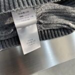 Dior Women CD Dior Icons Sweater Gray Cashmere Knit Stand Collar All-Over Cannage Motif - immagine 10