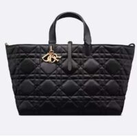 Dior Women CD Large Dior Toujours Bag Black Macrocannage Calfskin Reference M2820OSHJ_M900 (11)