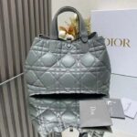 Dior Women CD Medium Dior Toujours Bag Stone Gray Macrocannage Calfskin Reference M2821OSHJ_M41G - Imagen 3