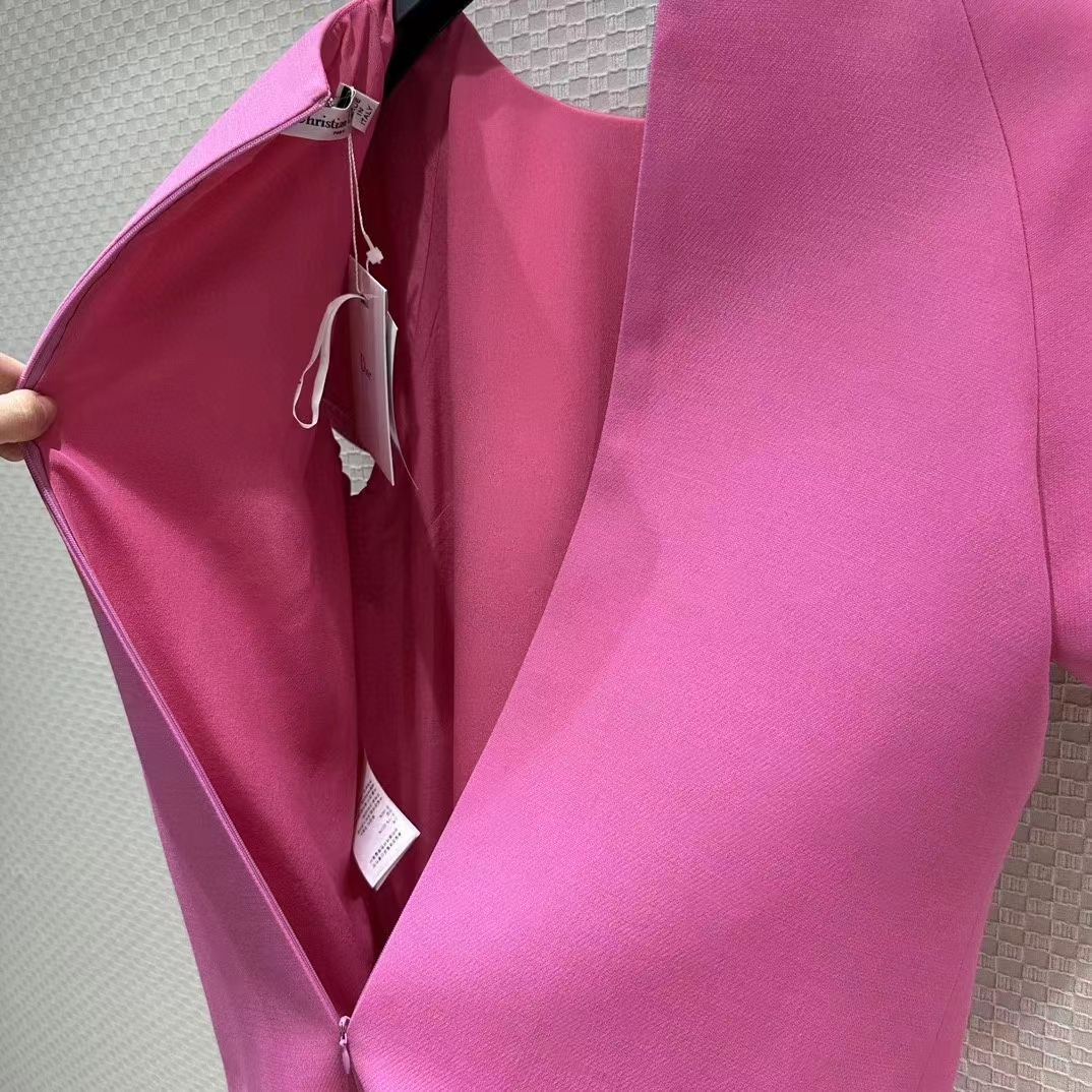 Dior Women CD Straight Dress Pink Wool Silk Back Zip Closure Side Welt Pockets (4)