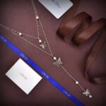 Dior Women Dior Métamorphose Necklace Gold-Finish Metal and White Resin Pearls - Imagen 5