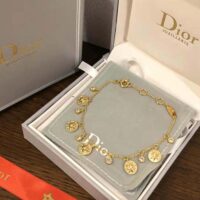 Dior Women Rose Des Vents Bracelet Yellow Gold Diamonds and Mother-of-pearl (1)