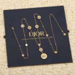 Dior Women Rose Des Vents Long Necklace Yellow Gold Diamonds and Mother-of-Pearl - Image 2