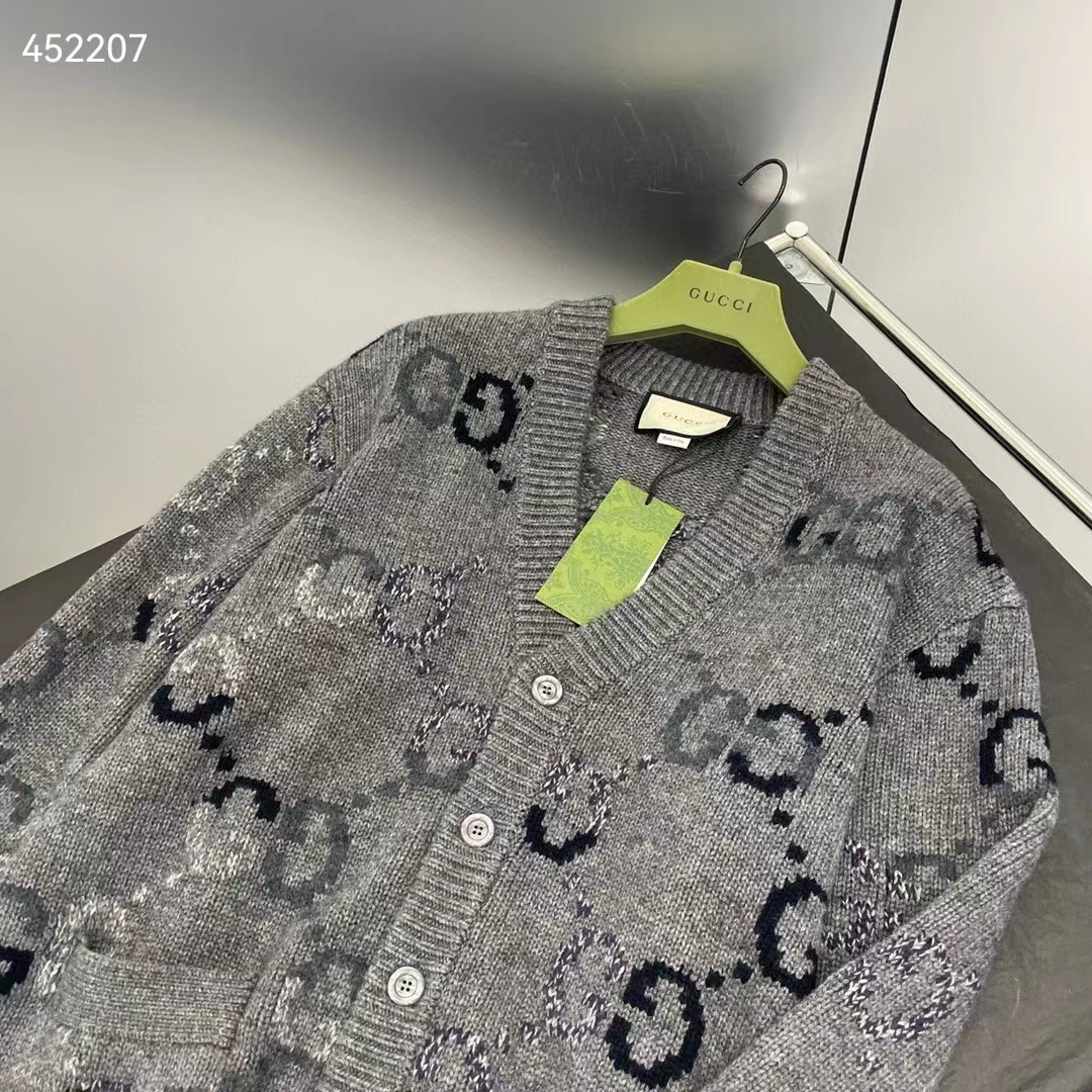 Gucci Men Wool Cardigan GG Intarsia Grey Allover V-Neck Dropped Shoulder Long Sleeves Style ‎770507 XKDSJ 1128 (5)