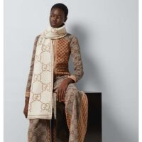 Gucci Unisex GG Wool Jacquard Scarf Ivory Beige Houndstooth Fringe Trim (3)