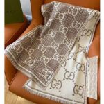 Gucci Unisex GG Wool Jacquard Scarf Ivory Beige Houndstooth Fringe Trim - immagine 4