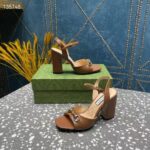 Gucci Women GG Horsebit Mid-Heel Sandal Brown Leather Sole Ankle Buckle Closure - Imagen 5