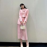 Gucci Women GG Cropped Tweed Jacket Sequins Pink Lined Square Notch Collar Style ‎771480 ZAPKK 5901 (1)