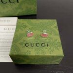 Gucci Women Interlocking G Enamel Earrings – Bild 6