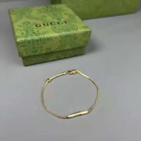 Gucci Women Link to Love Bracelet with ‘Gucci’ Bar in Yellow Gold (1)