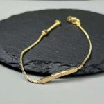 Gucci Women Link to Love Bracelet with 'Gucci' Bar in Yellow Gold - Image 5