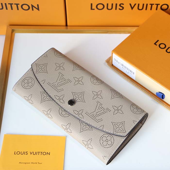 Louis Vuitton LV Unisex Iris Wallet Galet Grey Mahina Perforated Calf Leather (3)