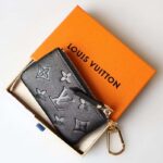 Louis Vuitton LV Unisex Key Pouch Black Monogram Empreinte Embossed Supple Grained Cowhide Leather - immagine 5