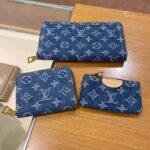 Louis Vuitton LV Unisex Zippy Wallet Purse Denim Blue GOTS Certified Cotton Monogram Denim - Imagen 11