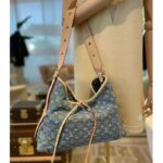 Louis Vuitton LV Women CarryAll MM Denim Blue GOTS Certified Cotton Monogram Denim Canvas - Imagen 14