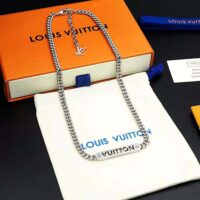 Louis Vuitton Men LV ID Necklace (1)