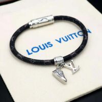 Louis Vuitton Men LV Icon Trainer Leather Bracelet (1)