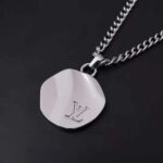 Louis Vuitton Unisex LV Liquid Pendant - immagine 4
