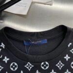 Louis Vuitton Men LV SKI Monogram Gradient Cotton T-Shirt Regular Fit Ribbed Neck Black – Image 6