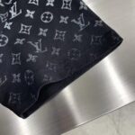 Louis Vuitton Men LV SKI Monogram Gradient Cotton T-Shirt Regular Fit Ribbed Neck Black – Image 8