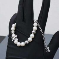 Louis Vuitton Men Monogram Pearls Bracelet (1)