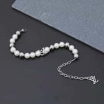 Louis Vuitton Unisex Monogram Pearls Bracelet - immagine 10