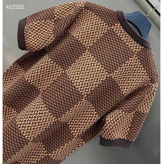 Louis Vuitton Men Short-Sleeved Cotton Damier Crewneck Crystal LV Patch Regular Fit Pop Jacquard 1AFIUP (8)