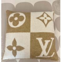 Louis Vuitton Unisex LV Checkmate Cushion Beige Wool Cashmere Jacquard Weave Monogram Flowers M77864 (3)