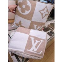 Louis Vuitton Unisex LV Checkmate Cushion Beige Wool Cashmere Jacquard Weave Monogram Flowers M77864 (3)