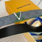 Louis Vuitton Unisex LV Line 40 MM Reversible Belt Green Monogram Eclipse Reverse Coated Canvas Calf Leather - Imagen 7