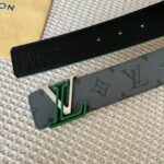 Louis Vuitton Unisex LV Line 40 MM Reversible Belt Green Monogram Eclipse Reverse Coated Canvas Calf Leather - Imagen 2