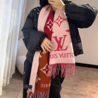 Louis Vuitton Unisex Reykjavik Gradient Scarf Grenadine Pink Cashmere Jacquard Weave Allover Monogram