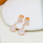 Louis Vuitton Women Color Blossom Long Earrings – Bild 4