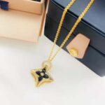 Louis Vuitton Women Ever Blossom Pendant - Imagen 3