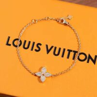 Louis Vuitton Women Idylle Blossom Bracelet Pink Gold and Diamonds (1)