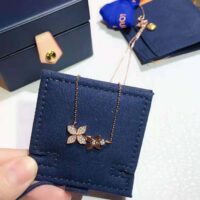 Louis Vuitton Women Idylle Blossom Necklace in Pink Gold (1)