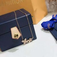 Louis Vuitton Women Idylle Blossom Necklace in Pink Gold (1)