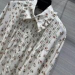 Louis Vuitton Men LV Floral Print Ruffle Collar Shirt Silk Milky White Regular Fit - immagine 4