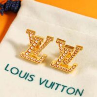 Louis Vuitton Women LV Iconic Pearls Earrings (1)