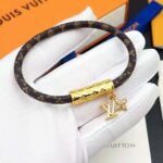 Louis Vuitton Women LV Push Bracelet - immagine 4