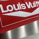 Louis Vuitton Men LV SKI Short-Sleeved Cotton T-Shirt Regular Fit Cherry Red Cotton - immagine 9