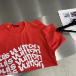 Louis Vuitton Men LV SKI Short-Sleeved Cotton T-Shirt Regular Fit Cherry Red Cotton - immagine 8