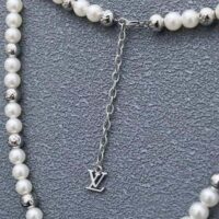 Louis Vuitton Women Monogram Pearls Necklace (1)