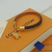 Louis Vuitton Women Speedy Charm Bracelet (1)